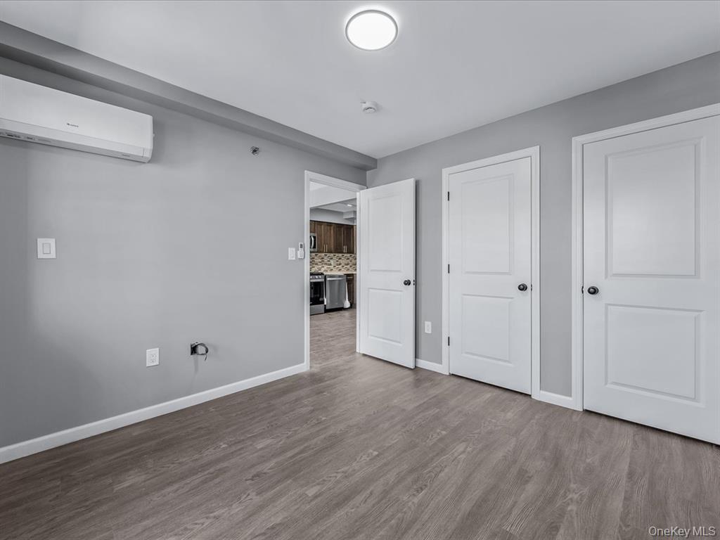 Single Family Francis Lewis  Queens, NY 11361, MLS-940773-25