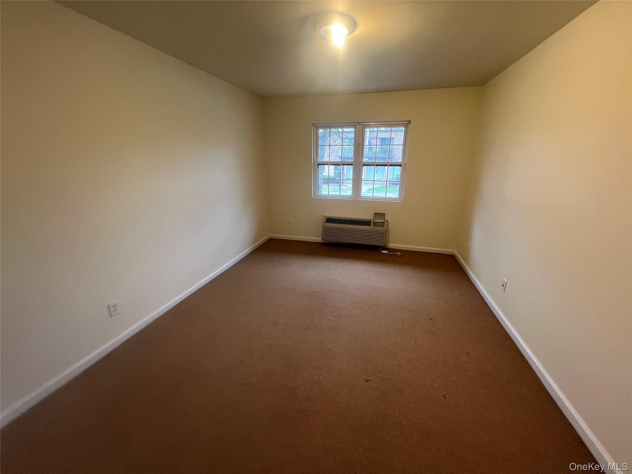 Condo Carpenter  Orange County, NY 12550, MLS-940777-6