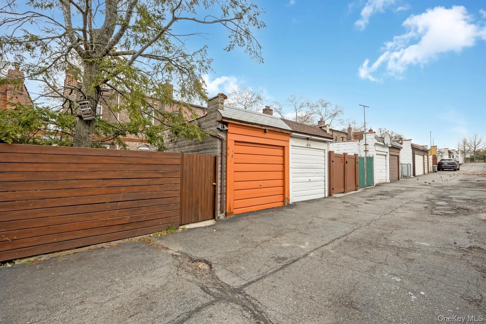 Single Family 83  Queens, NY 11379, MLS-940781-34