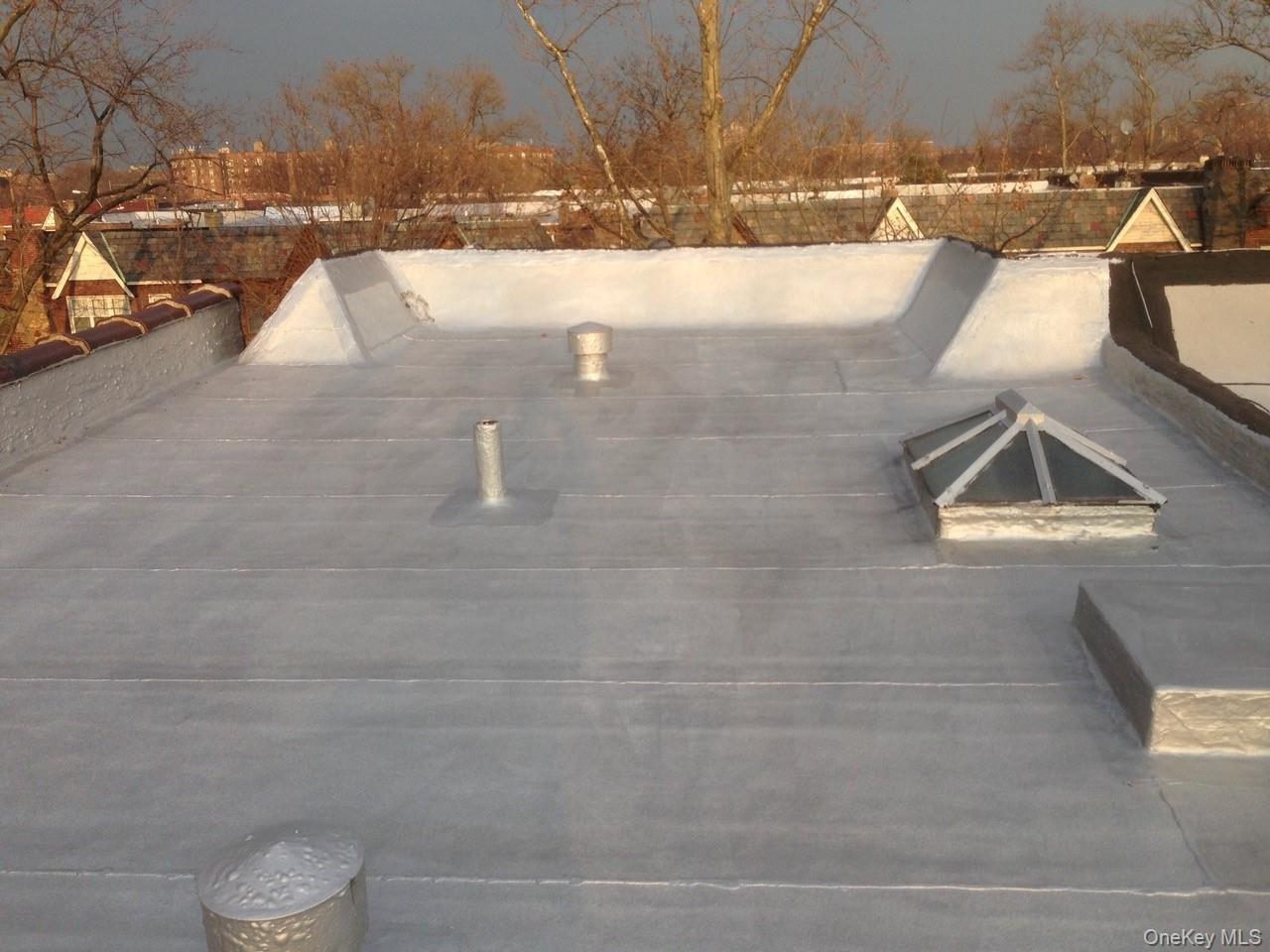 Single Family 83  Queens, NY 11379, MLS-940781-36