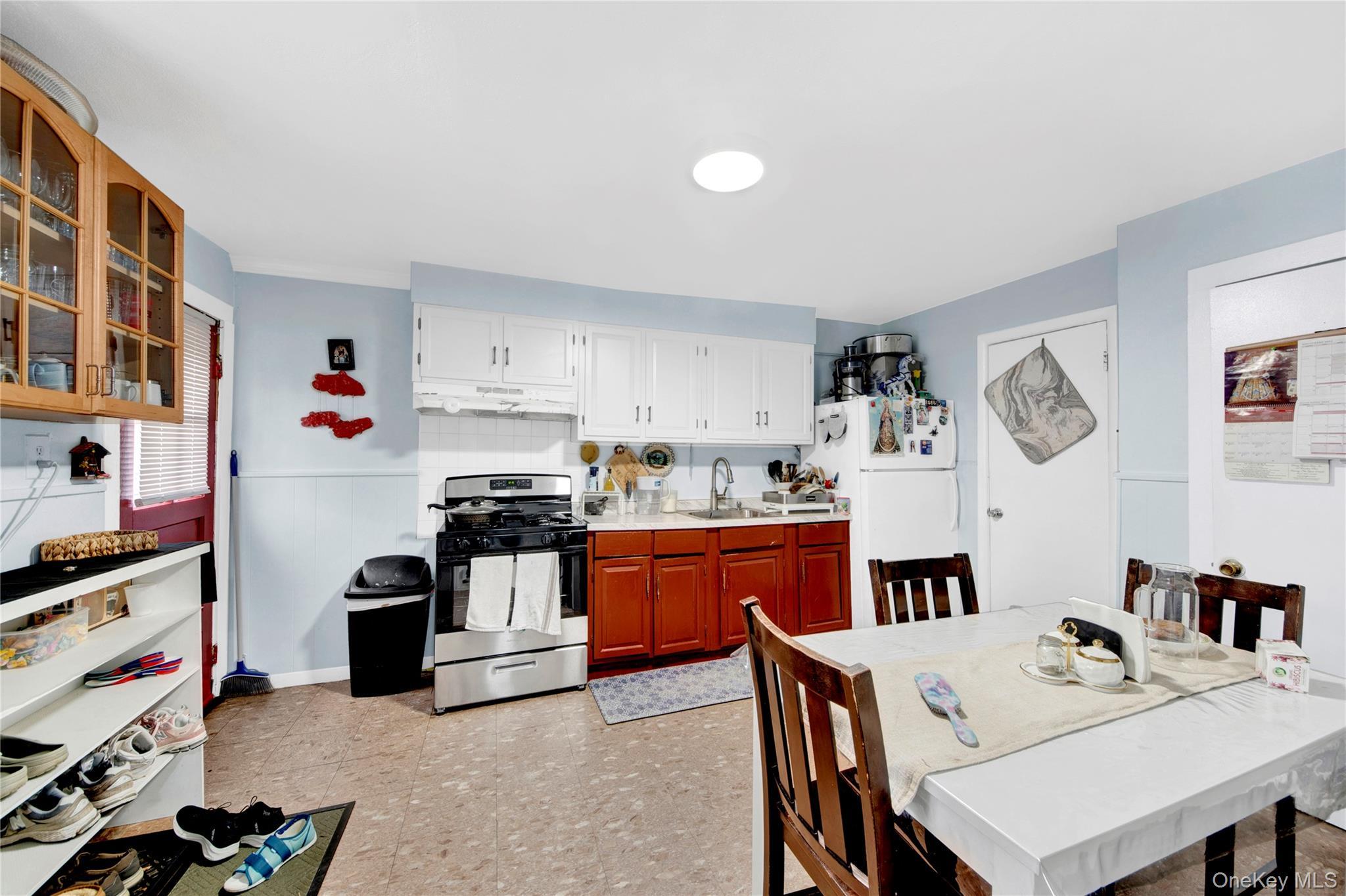 Single Family Ferris Westchester County, NY 10562, MLS-940784-14