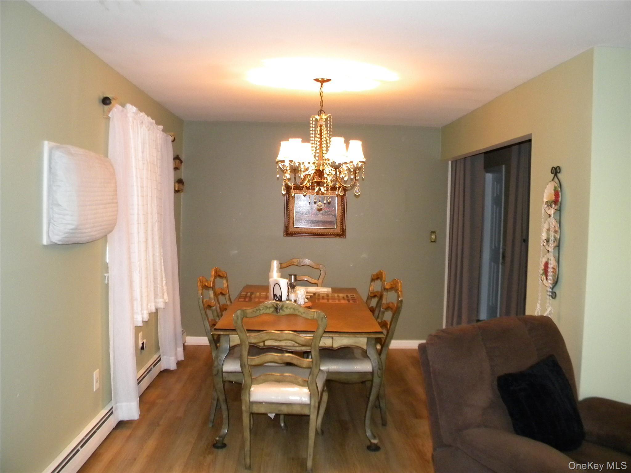 Single Family Evergreen Suffolk County, NY 11784, MLS-940787-13