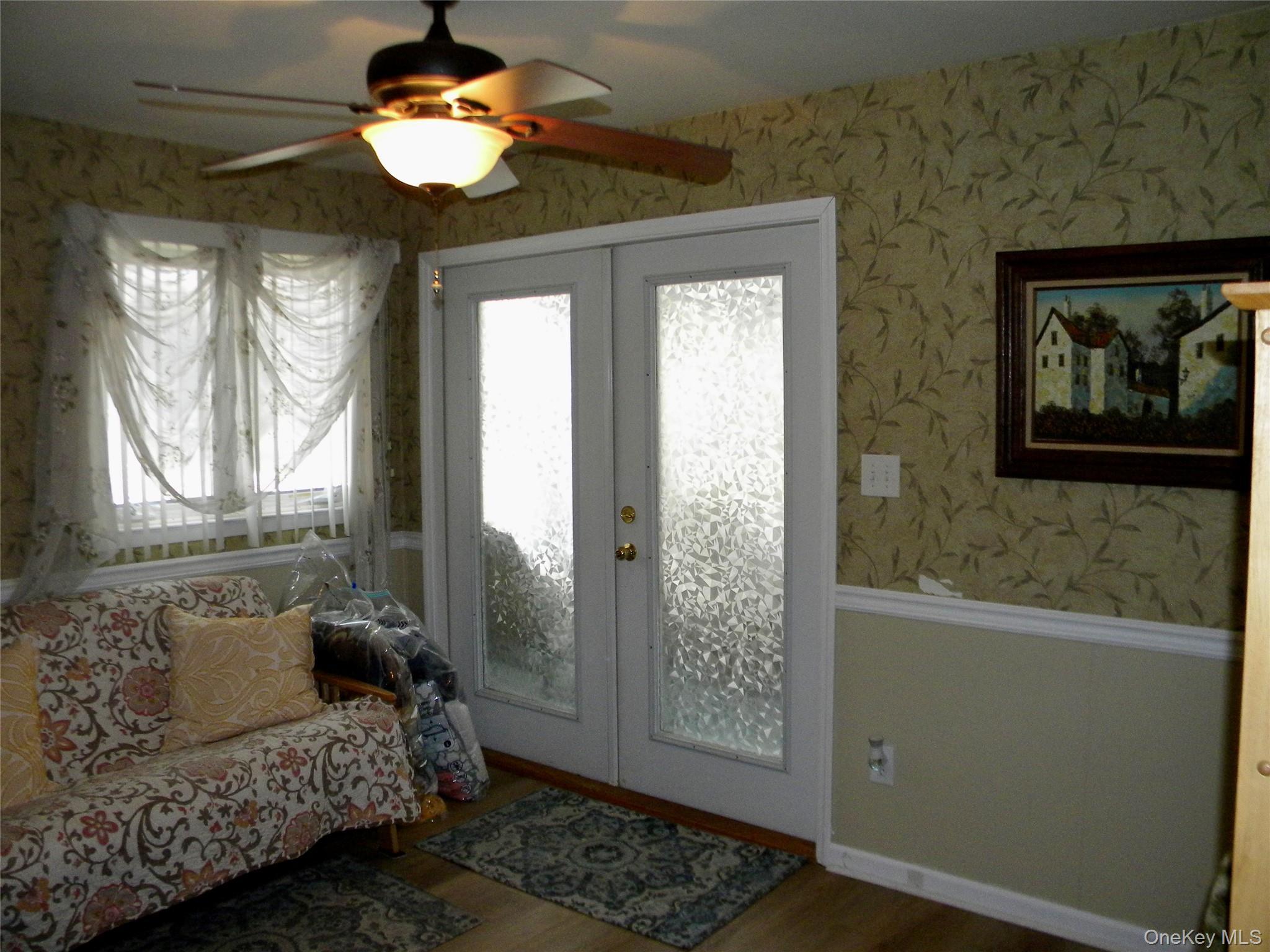 Single Family Evergreen Suffolk County, NY 11784, MLS-940787-19