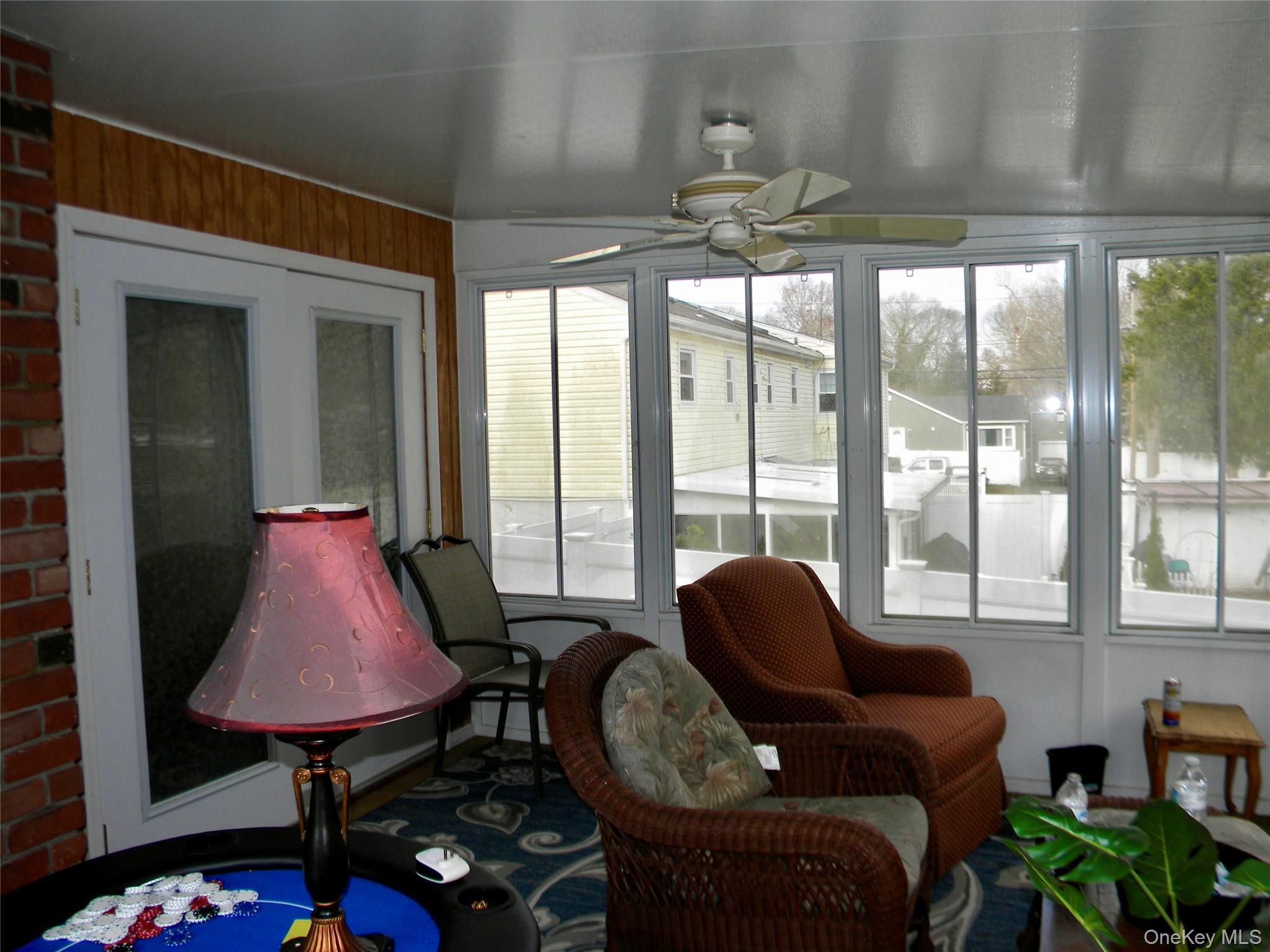 Single Family Evergreen Suffolk County, NY 11784, MLS-940787-21