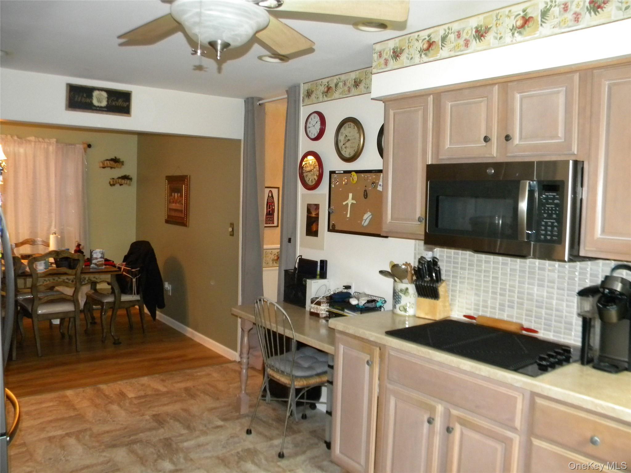 Single Family Evergreen Suffolk County, NY 11784, MLS-940787-24