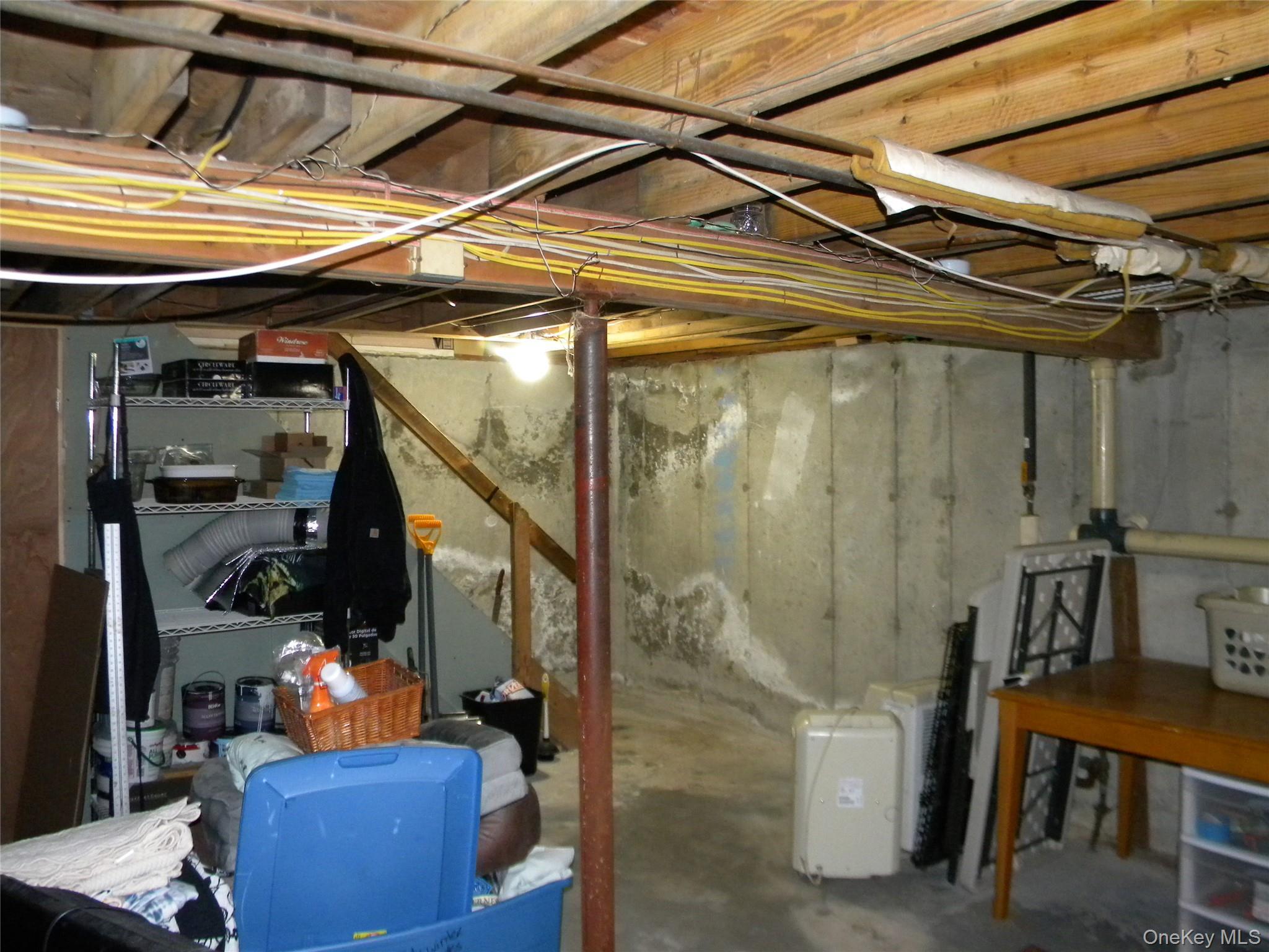 Single Family Evergreen Suffolk County, NY 11784, MLS-940787-27