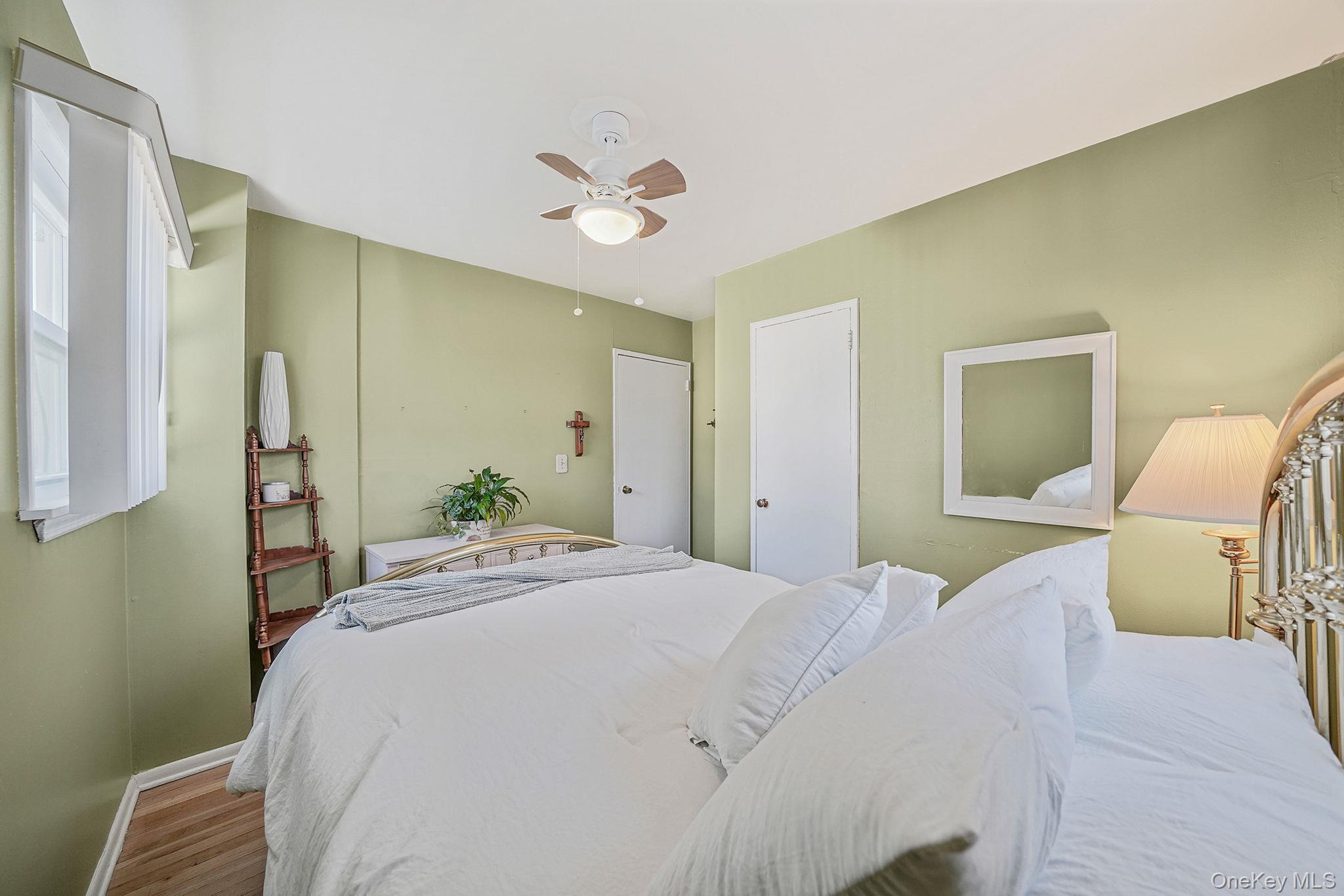 Single Family Huron  Suffolk County, NY 11776, MLS-940790-21