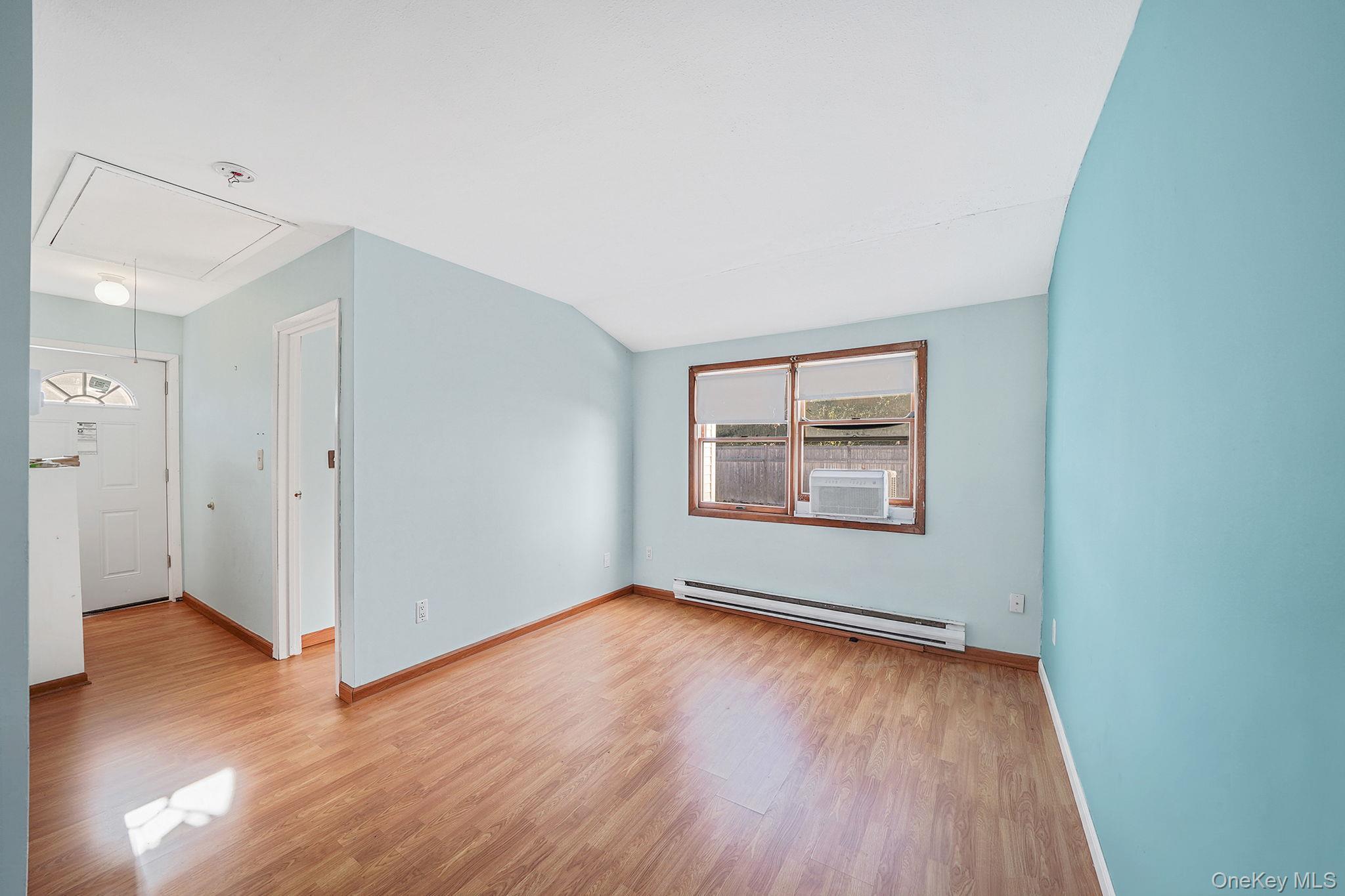 Single Family Huron  Suffolk County, NY 11776, MLS-940790-25