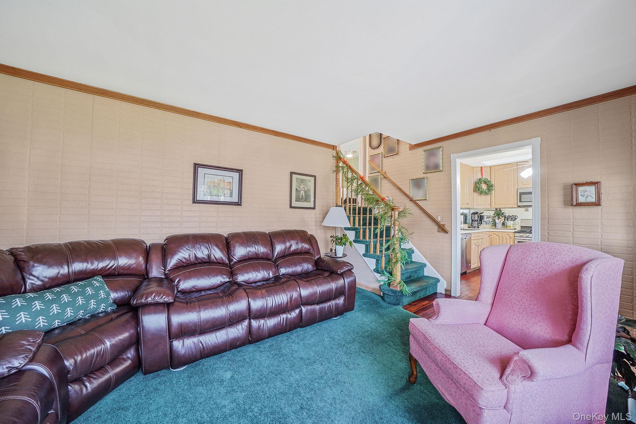 Single Family Huron  Suffolk County, NY 11776, MLS-940790-3