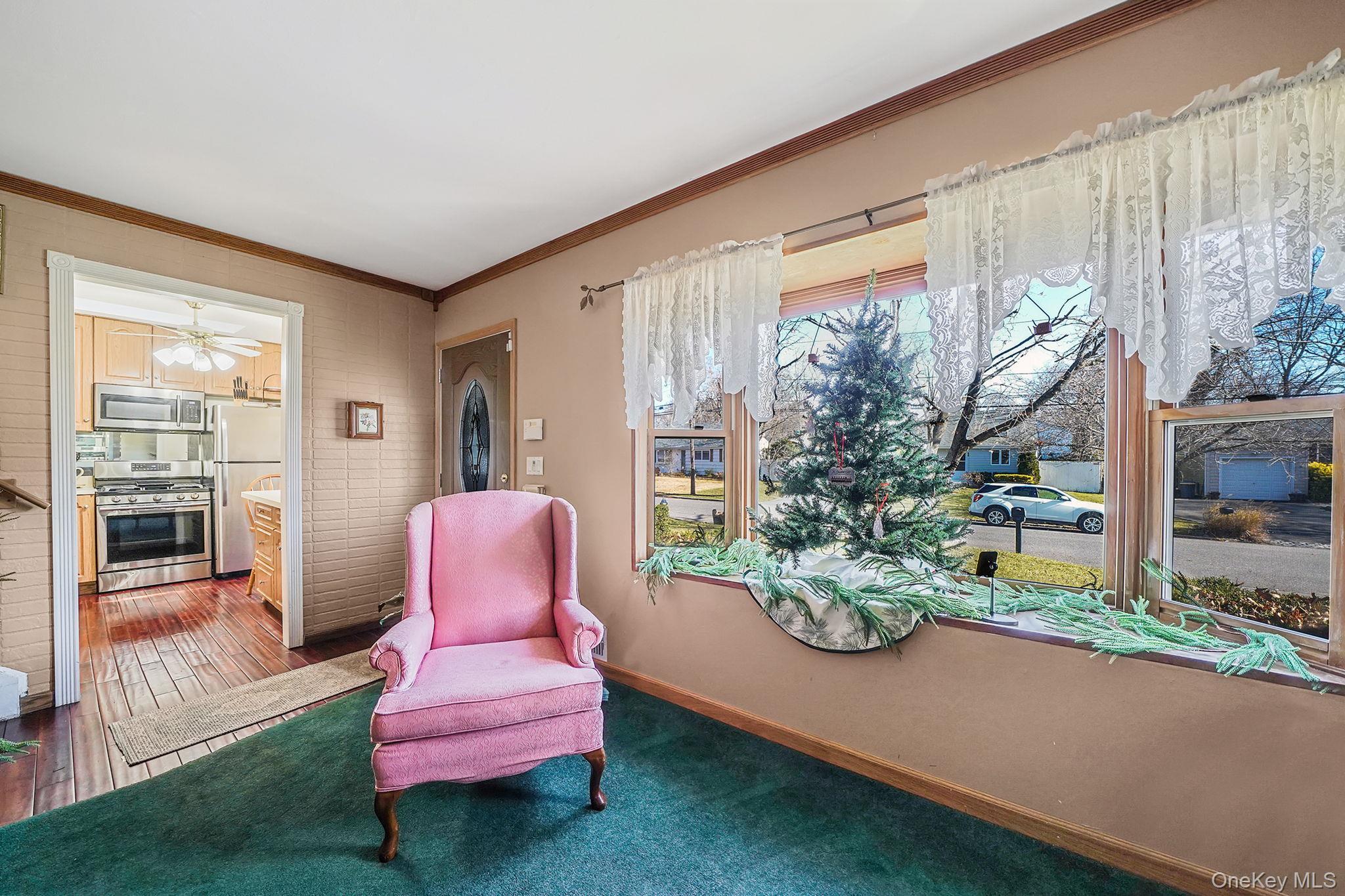 Single Family Huron  Suffolk County, NY 11776, MLS-940790-4