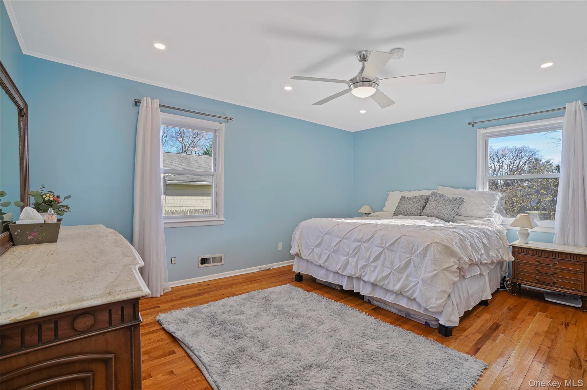 Single Family Rosedale Westchester County, NY 10605, MLS-940801-21