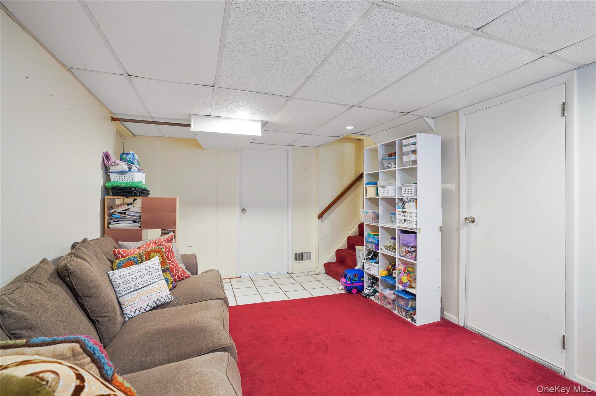 Single Family Rosedale Westchester County, NY 10605, MLS-940801-25