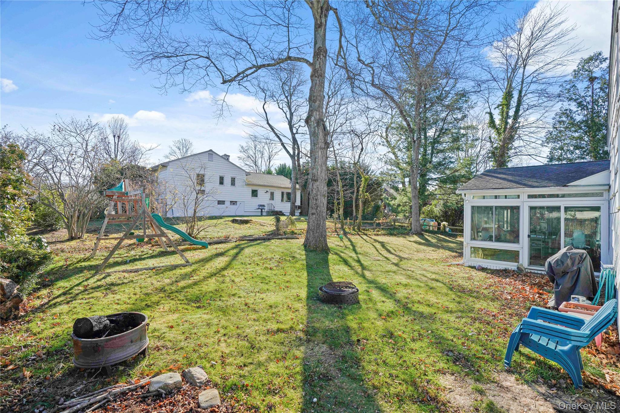 Single Family Rosedale Westchester County, NY 10605, MLS-940801-27