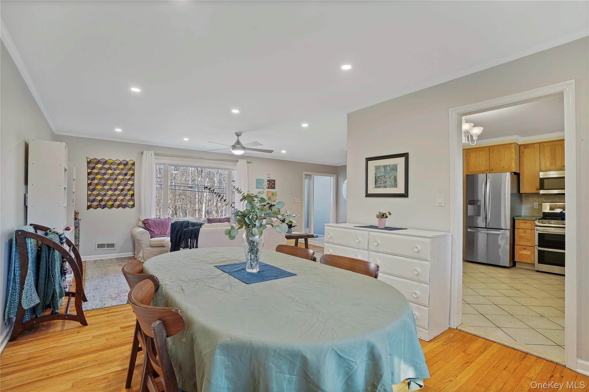 Single Family Rosedale Westchester County, NY 10605, MLS-940801-8