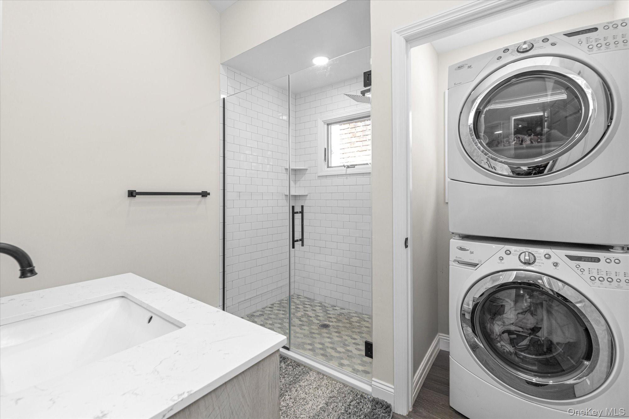 Single Family 10th  Suffolk County, NY 11731, MLS-940807-12