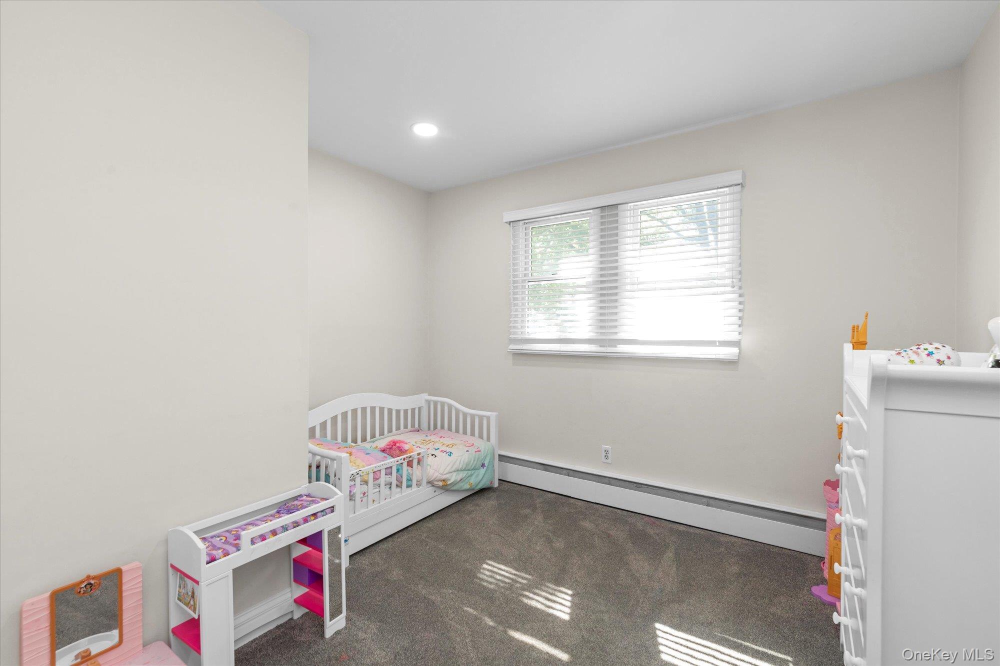 Single Family 10th  Suffolk County, NY 11731, MLS-940807-15