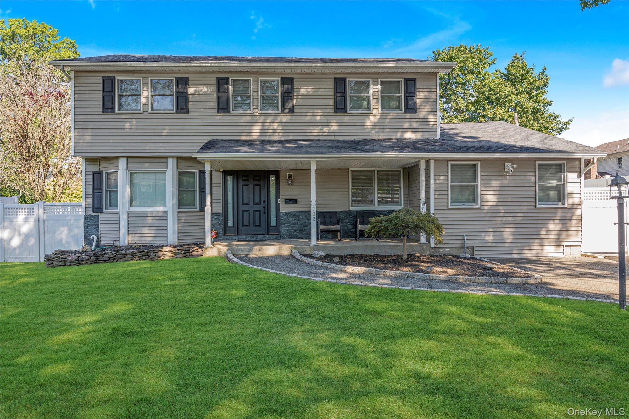 Single Family 10th  Suffolk County, NY 11731, MLS-940807-2