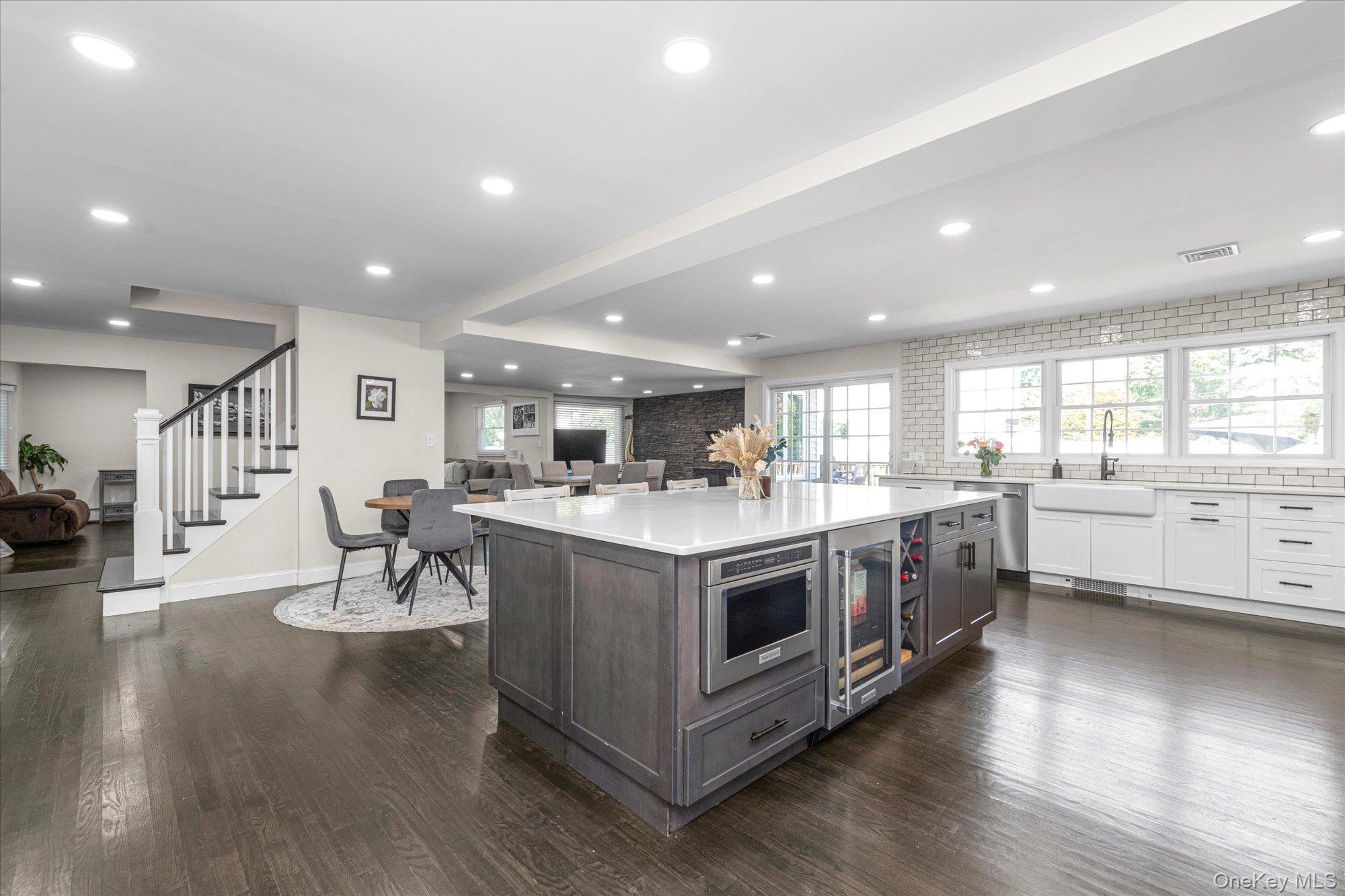 Single Family 10th  Suffolk County, NY 11731, MLS-940807-9