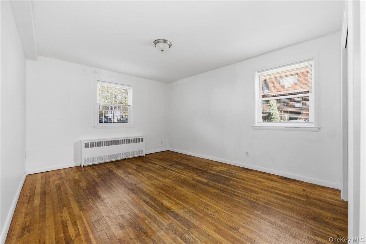 Single Family 81st  Queens, NY 11370, MLS-940817-12