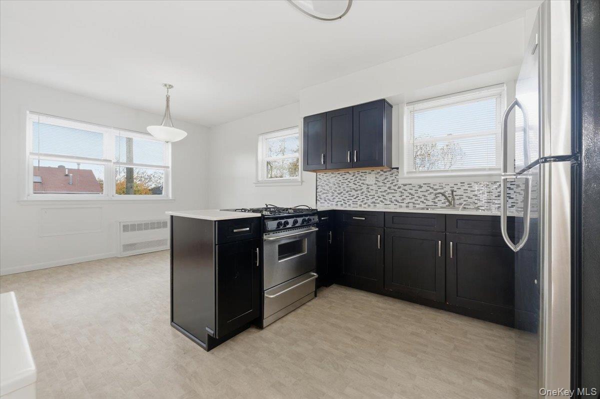 Single Family 81st  Queens, NY 11370, MLS-940817-22