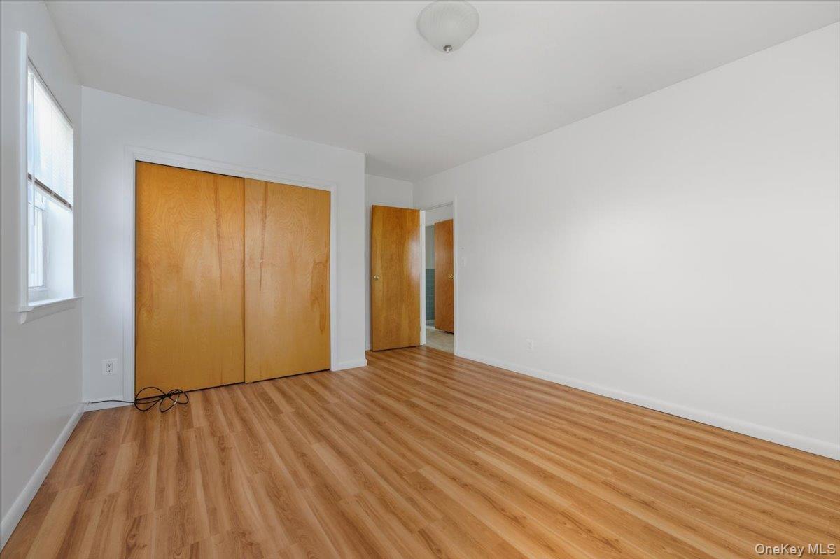 Single Family 81st  Queens, NY 11370, MLS-940817-26