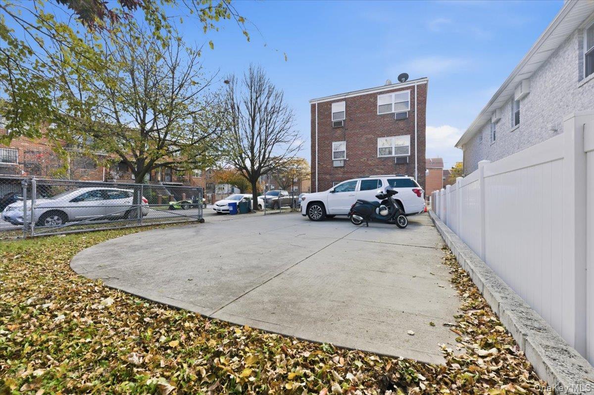 Single Family 81st  Queens, NY 11370, MLS-940817-30