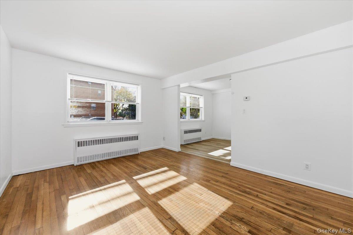 Single Family 81st  Queens, NY 11370, MLS-940817-6