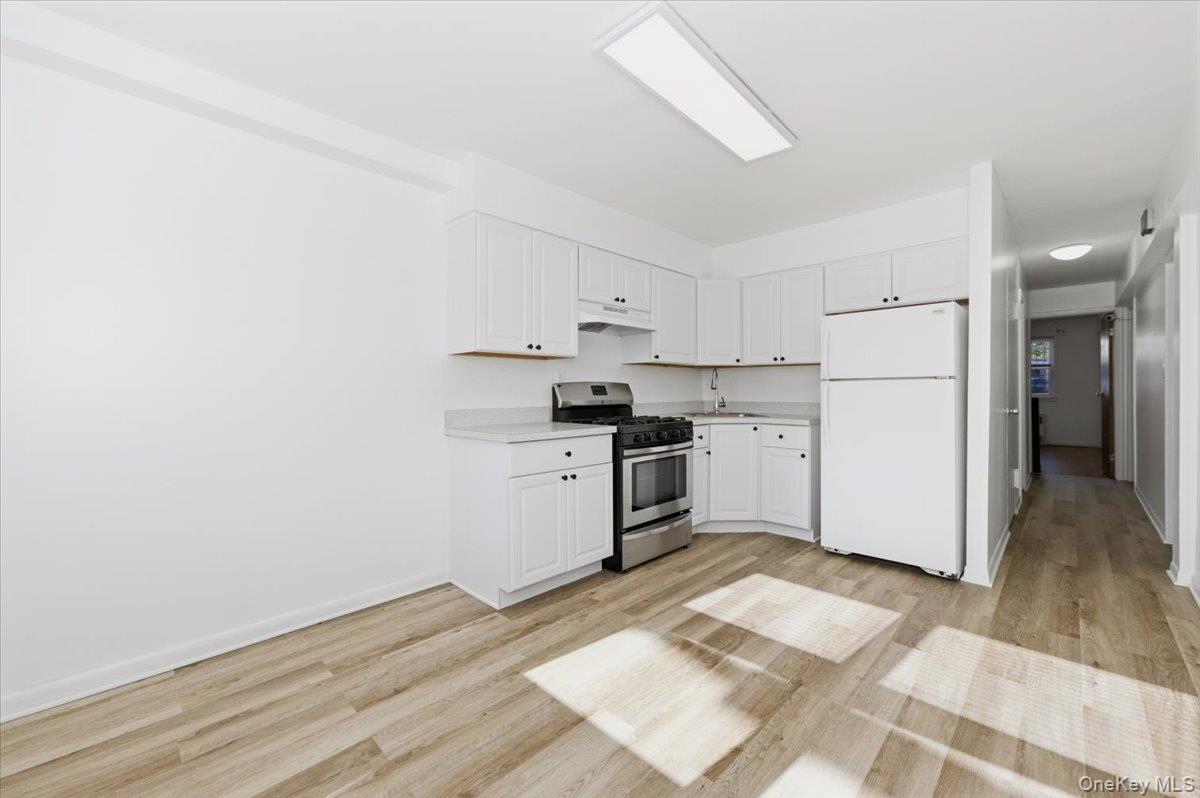 Single Family 81st  Queens, NY 11370, MLS-940817-8