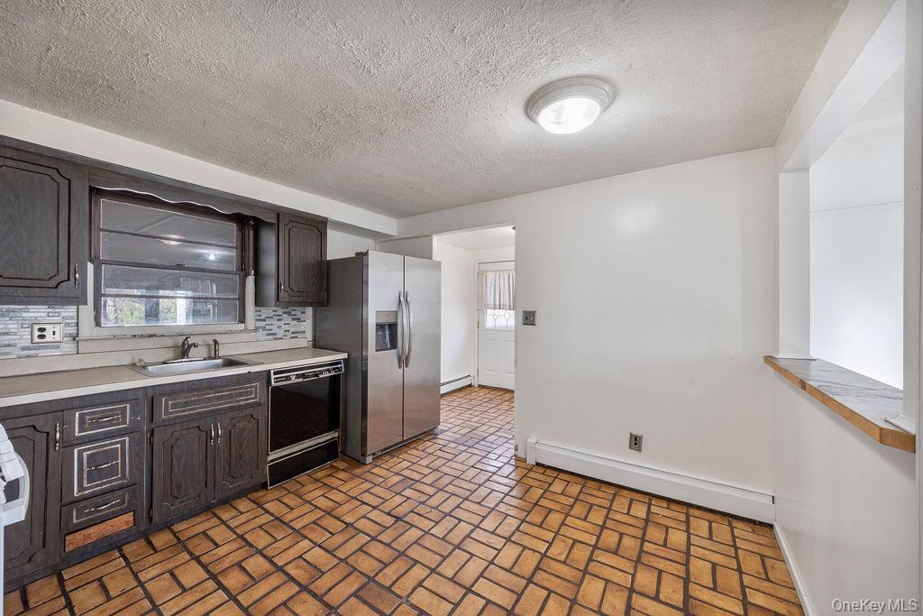 Single Family Cobble  Rockland County, NY 10913, MLS-940824-6