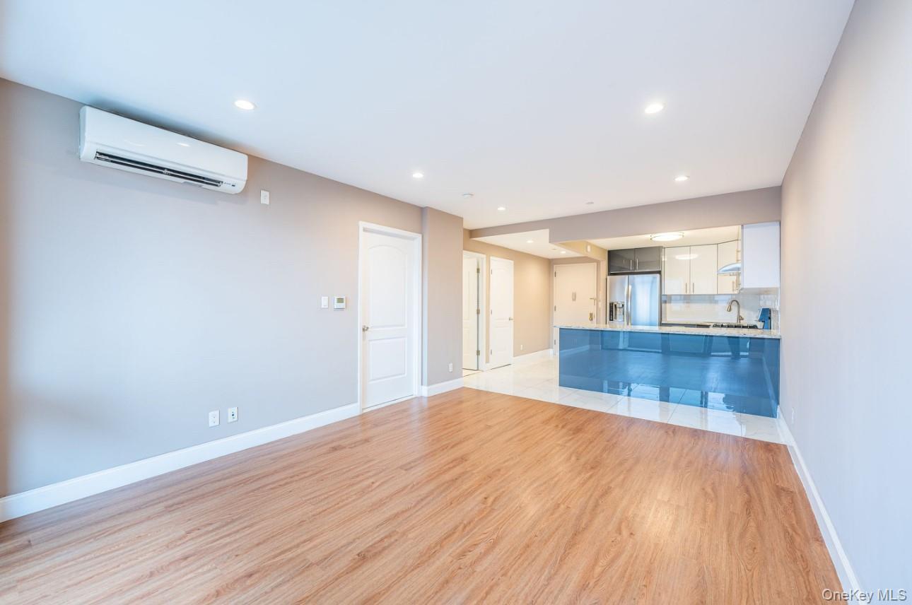 Condo 83rd Street  Queens, NY 11373, MLS-940827-11