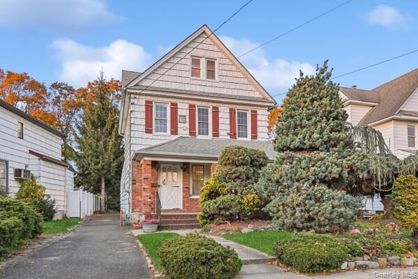 Single Family Smith Nassau County, NY 11563, MLS-940836-28