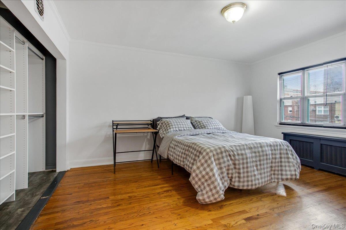 Single Family 78th Queens, NY 11379, MLS-940841-8