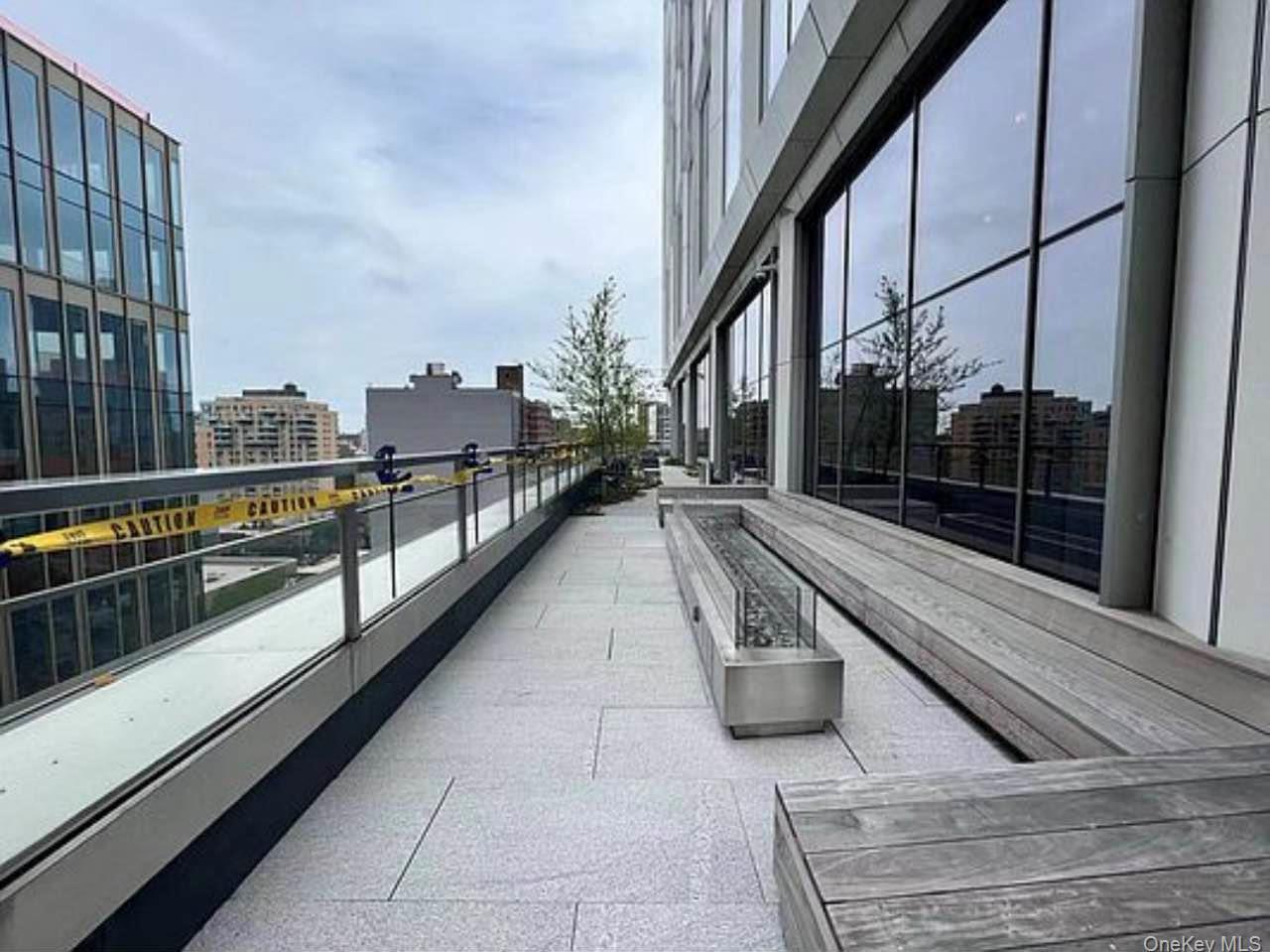 Condo 40th Queens, NY 11354, MLS-940842-10