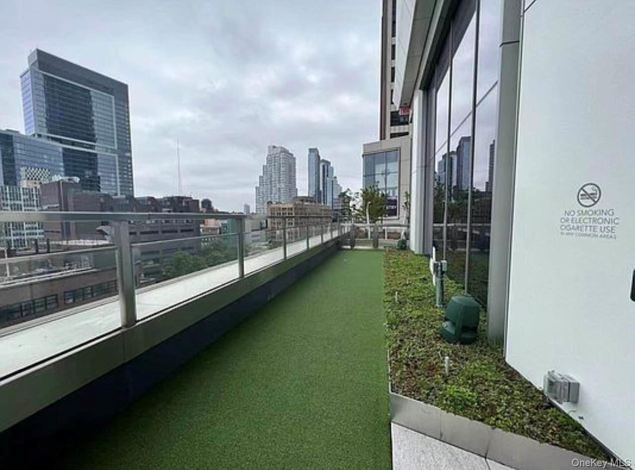 Condo 40th Queens, NY 11354, MLS-940842-12