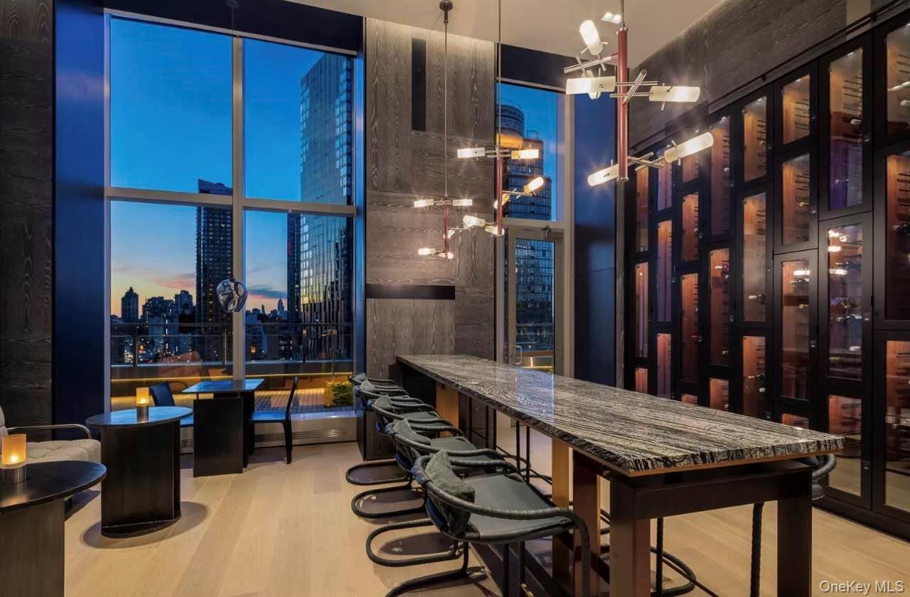 Condo 40th Queens, NY 11354, MLS-940842-28