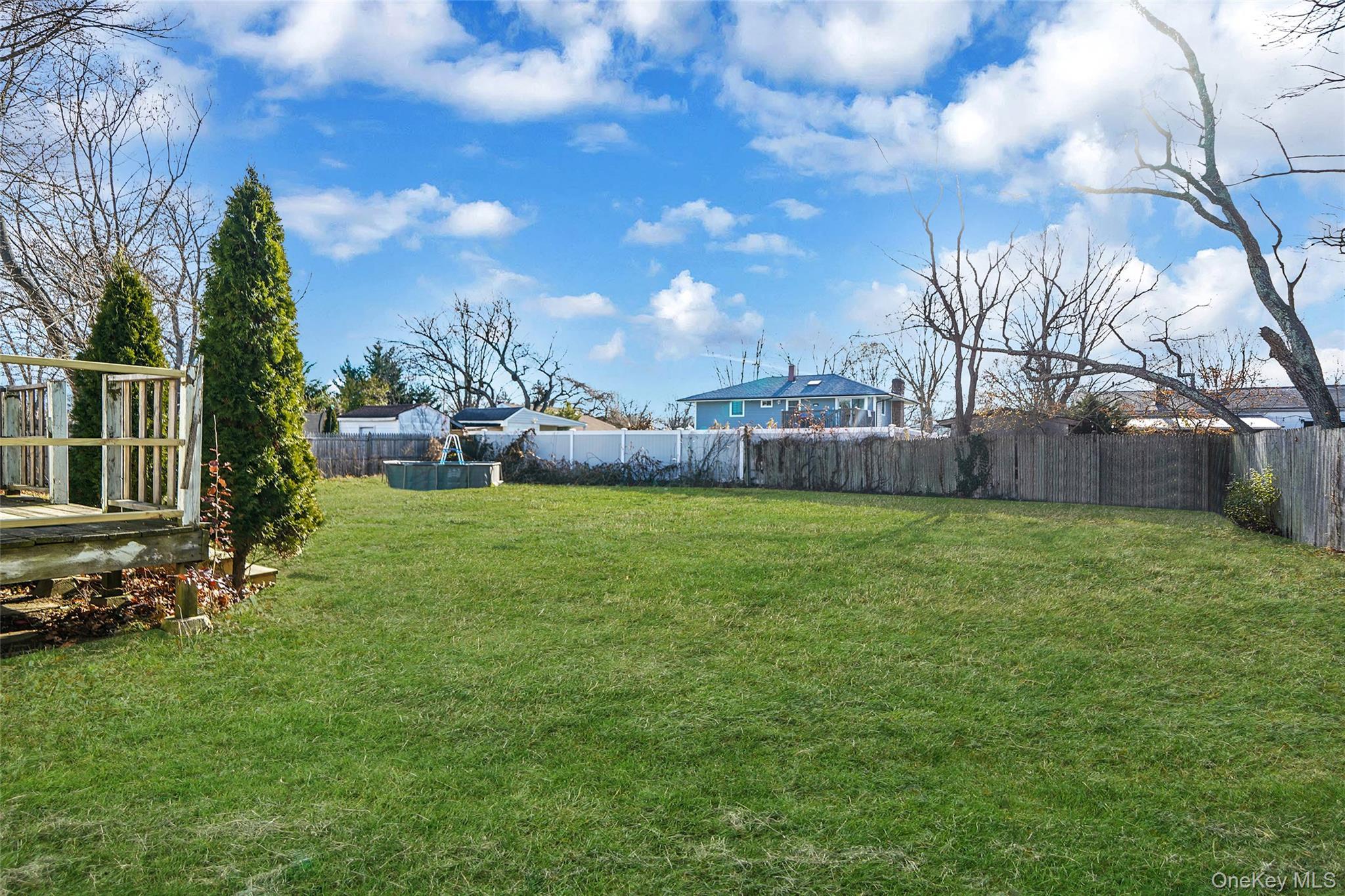 Single Family New York Suffolk County, NY 11706, MLS-940849-4