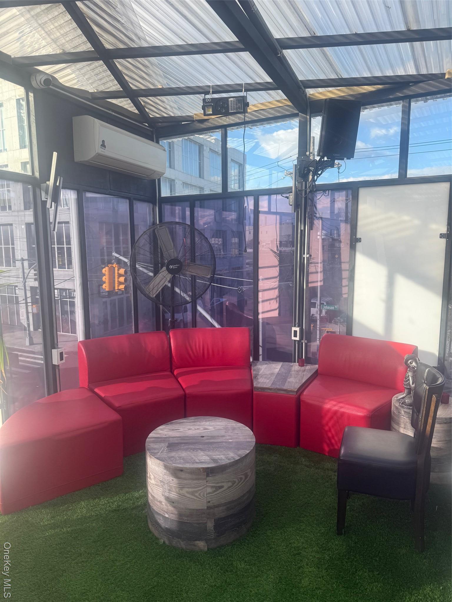 Business Opportunity Flushing Brooklyn, NY 11237, MLS-940850-23