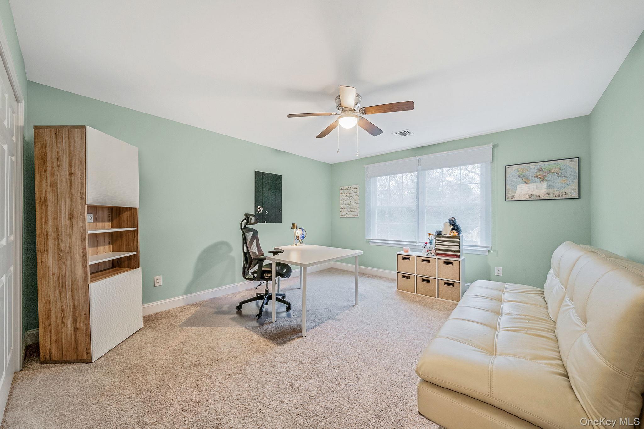 Single Family Wood Suffolk County, NY 11720, MLS-940864-25