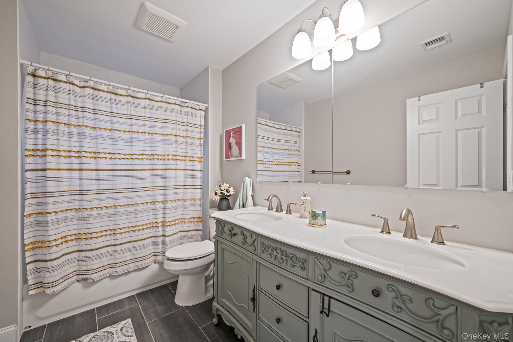 Single Family Wood Suffolk County, NY 11720, MLS-940864-26