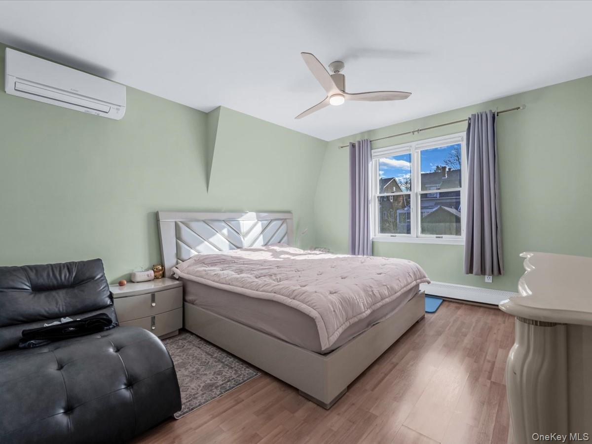 Single Family Corbett  Queens, NY 11361, MLS-940887-13