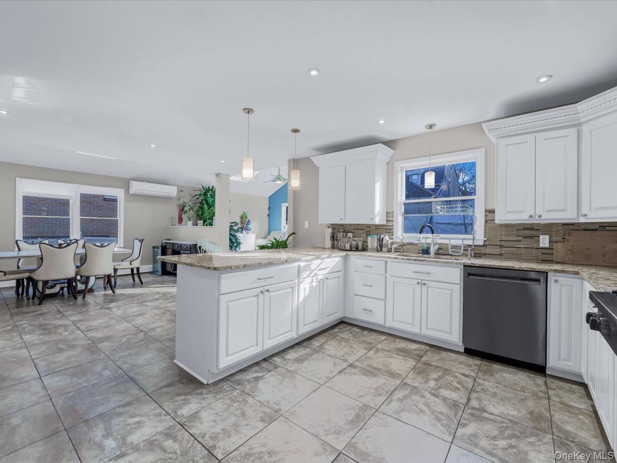 Single Family Corbett  Queens, NY 11361, MLS-940887-9