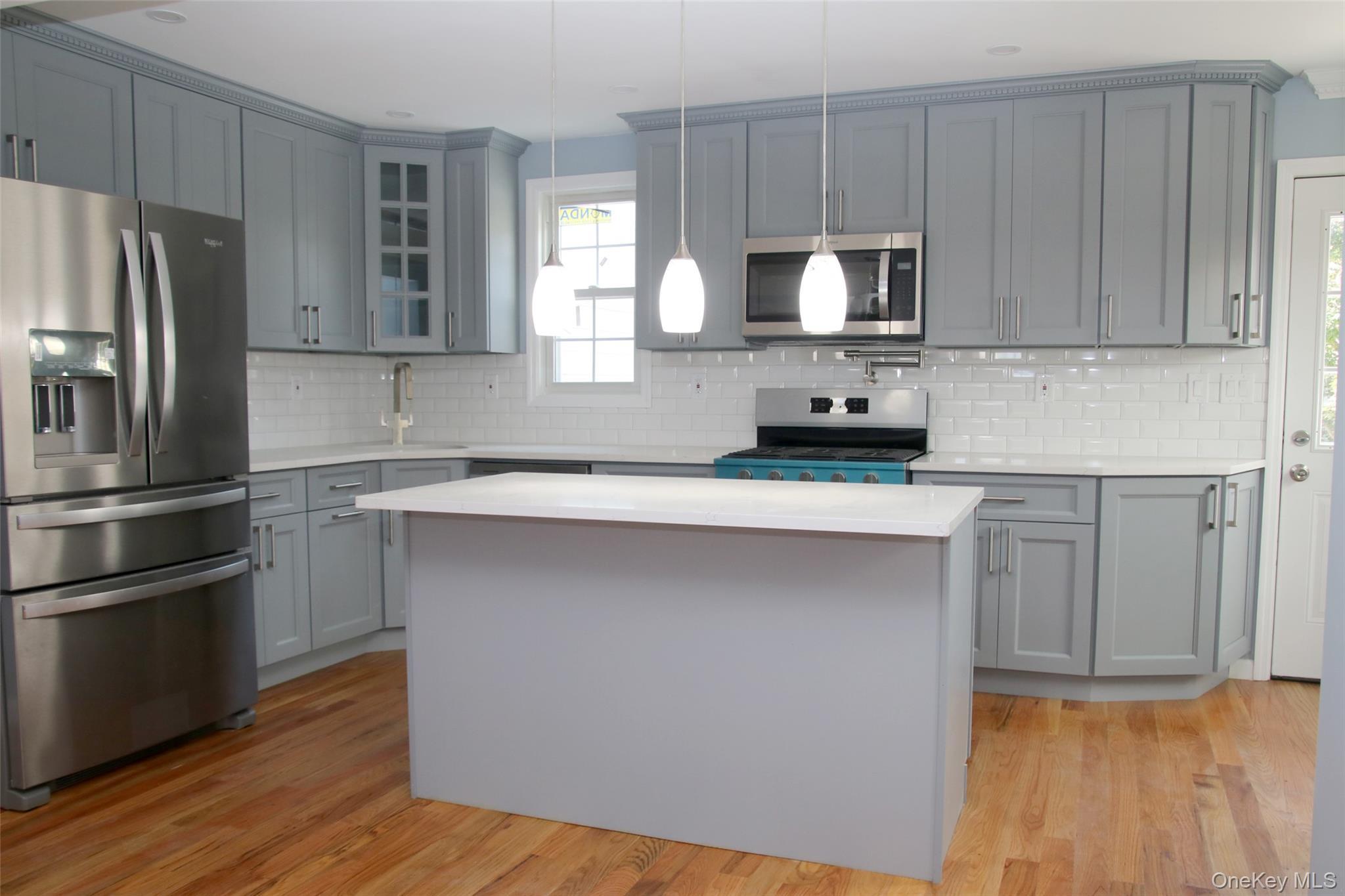 Single Family 94th  Brooklyn, NY 11236, MLS-940895-4