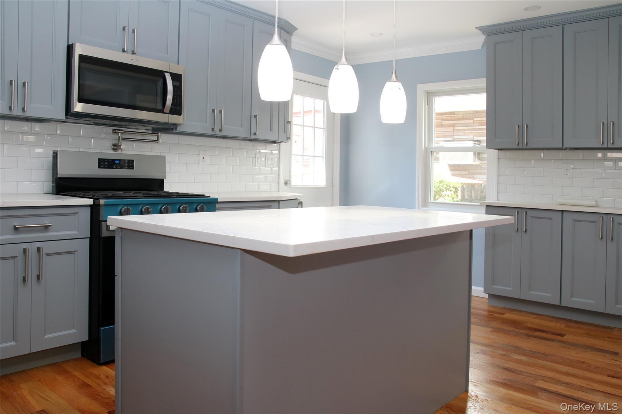 Single Family 94th  Brooklyn, NY 11236, MLS-940895-5