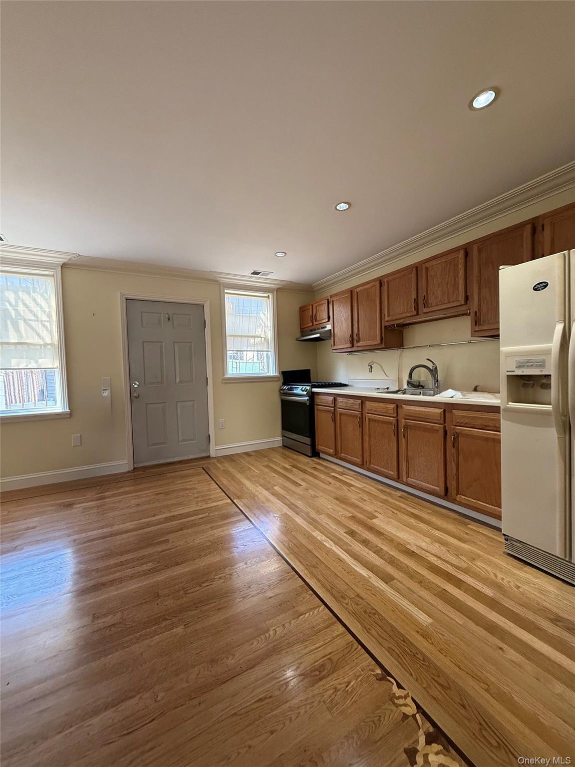 Single Family Hinsdale Brooklyn, NY 11207, MLS-940917-2