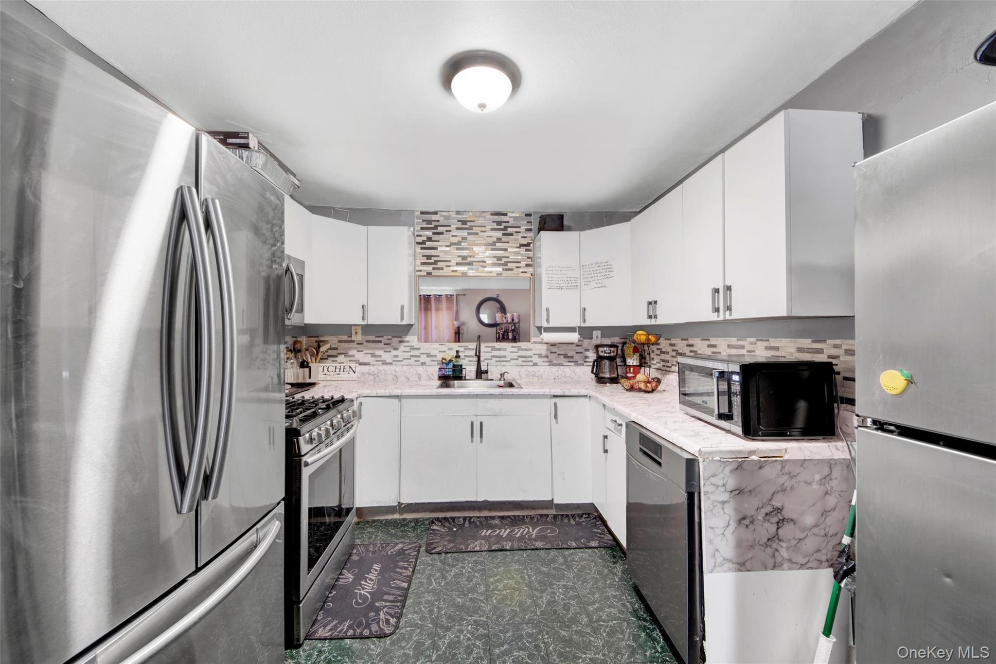 Single Family Coolidge  Rockland County, NY 10927, MLS-940932-10