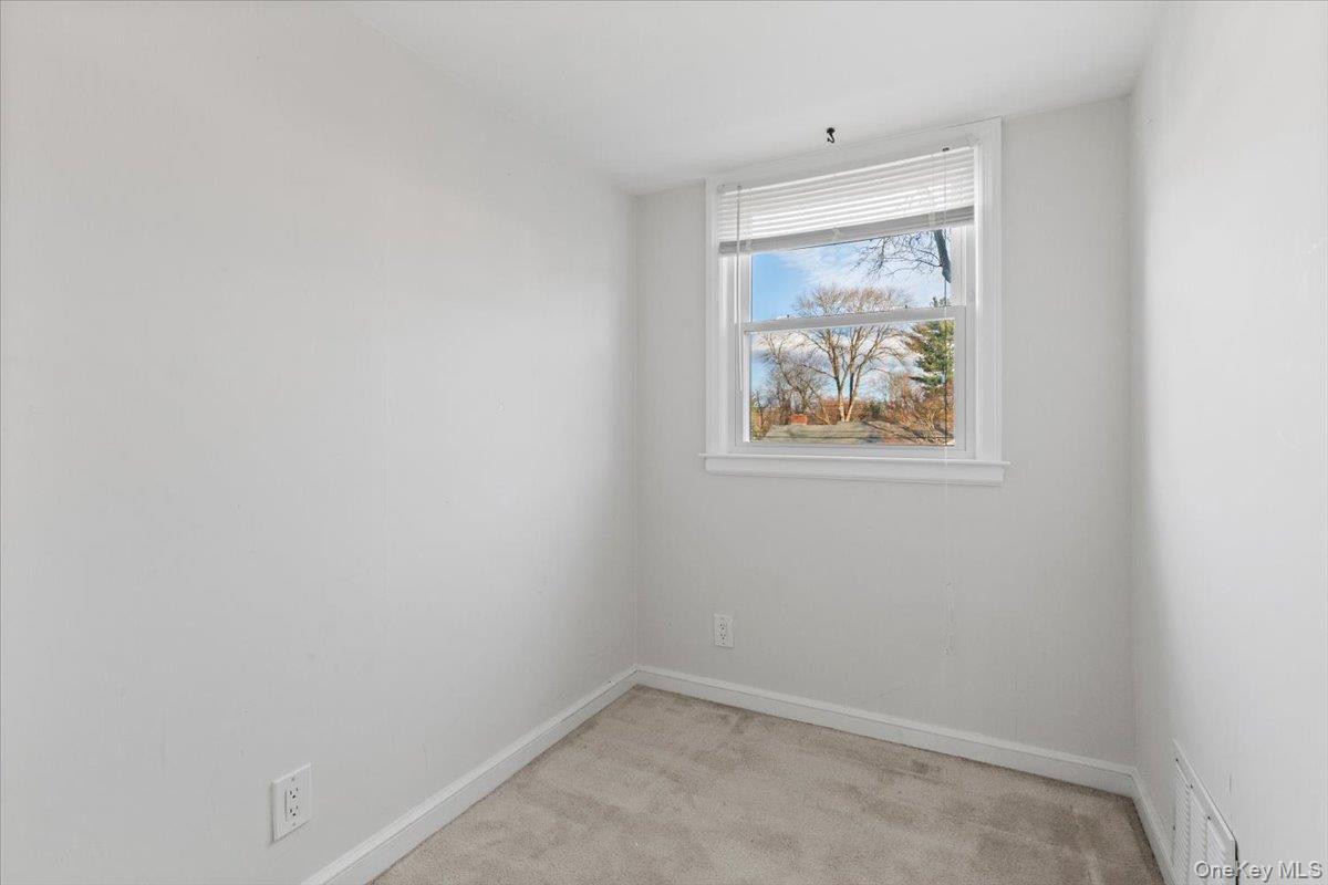 Single Family Old Orchard Westchester County, NY 10573, MLS-940938-24