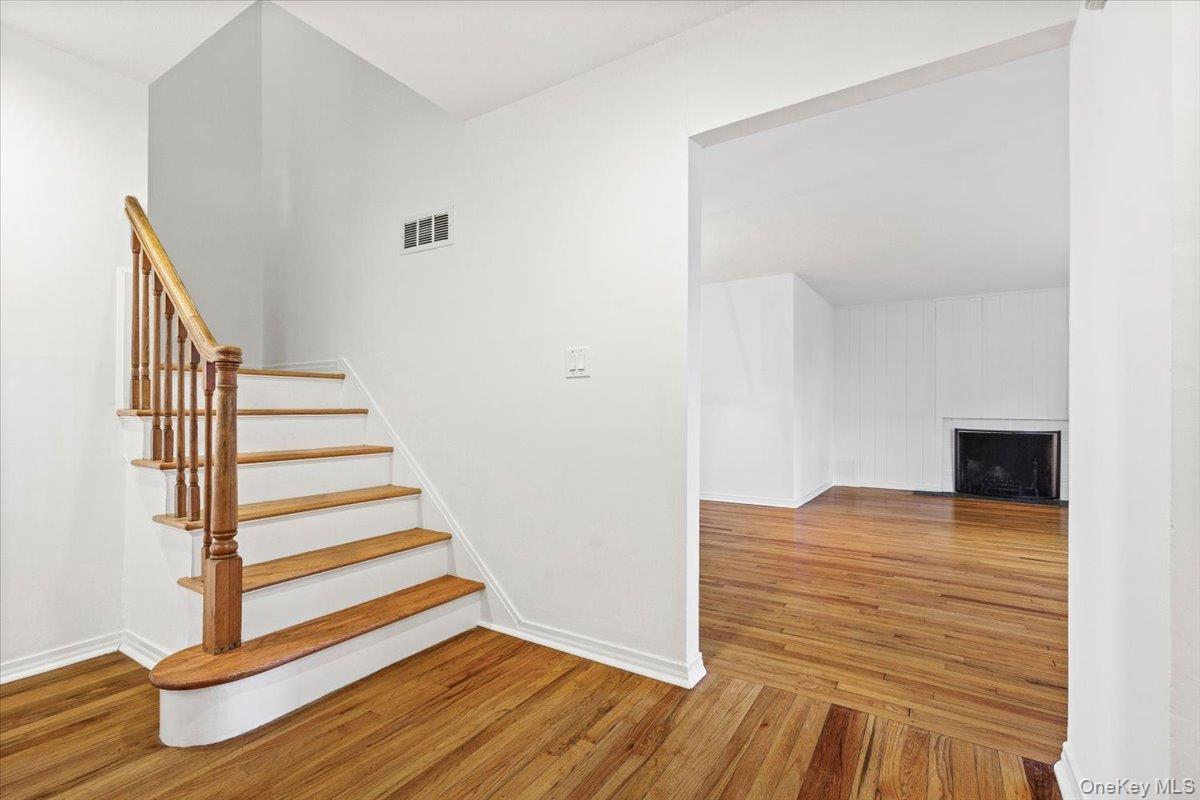 Single Family Old Orchard Westchester County, NY 10573, MLS-940938-3