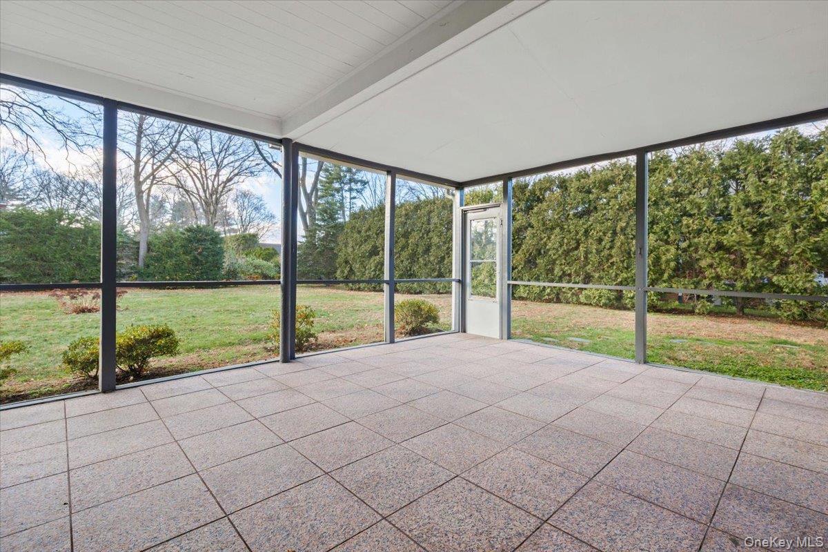 Single Family Old Orchard Westchester County, NY 10573, MLS-940938-8