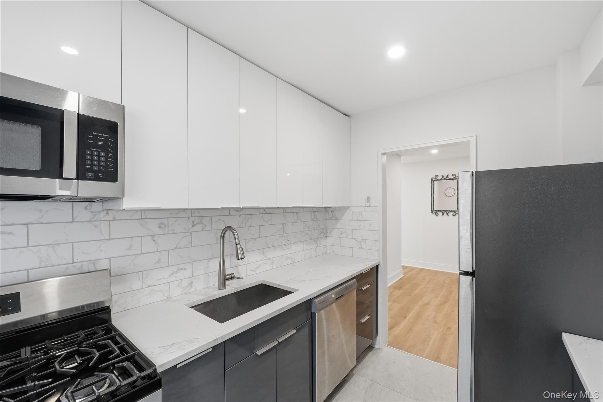 Coop Union  Queens, NY 11364, MLS-940952-12