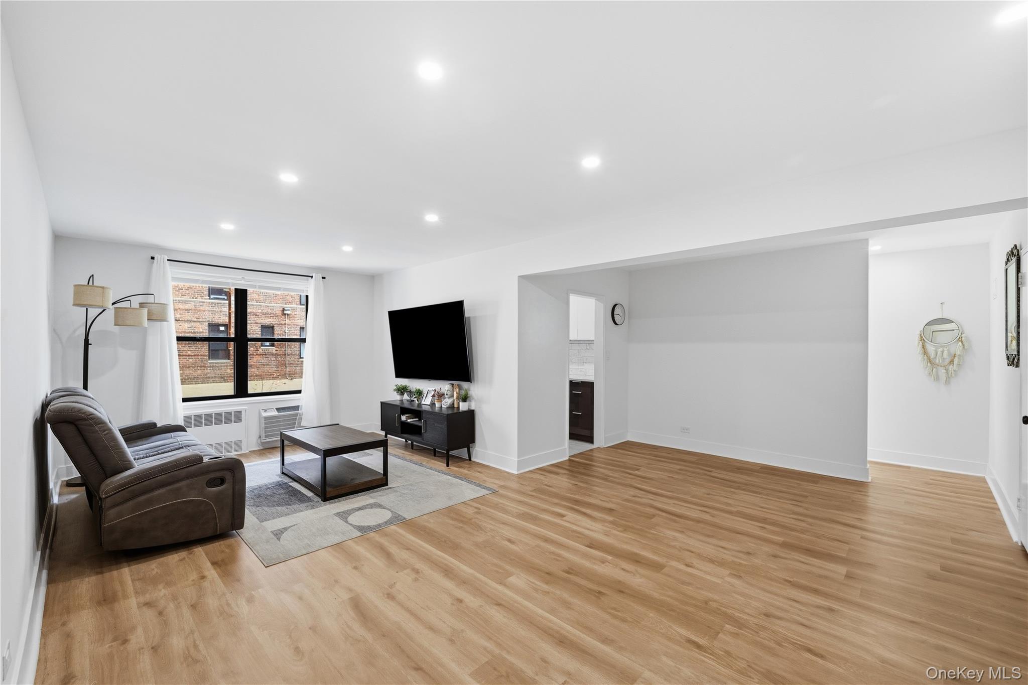 Coop Union  Queens, NY 11364, MLS-940952-4